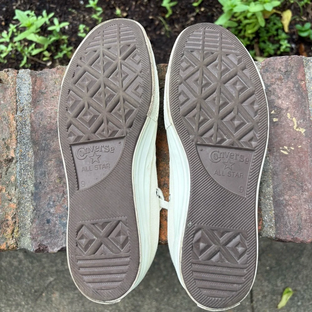 Comme des Garçons PLAY x Converse Chuck 70 Low sneakers Size 11 (W) Size 9 (M)